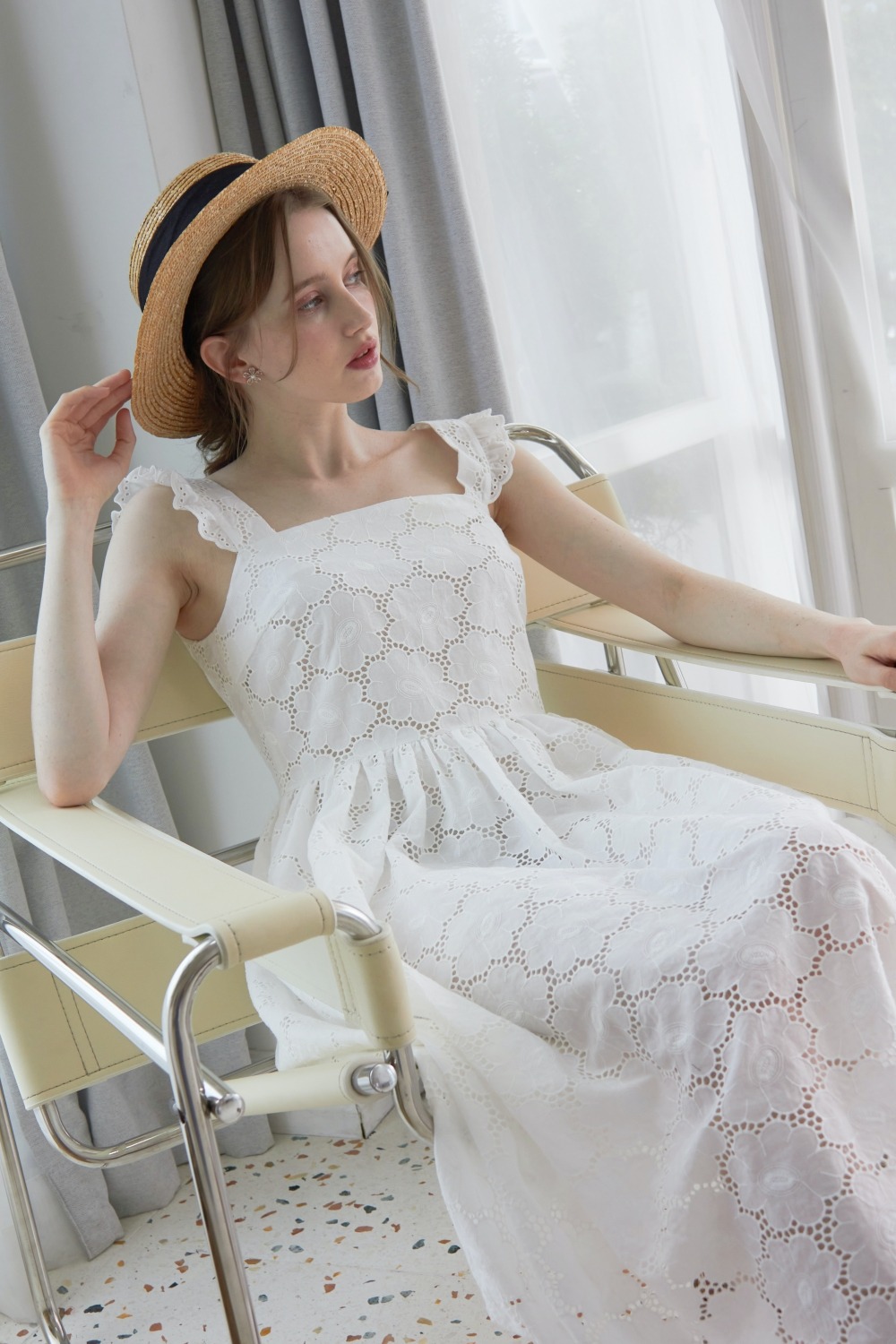 Angel sleeve dress (Lace White)